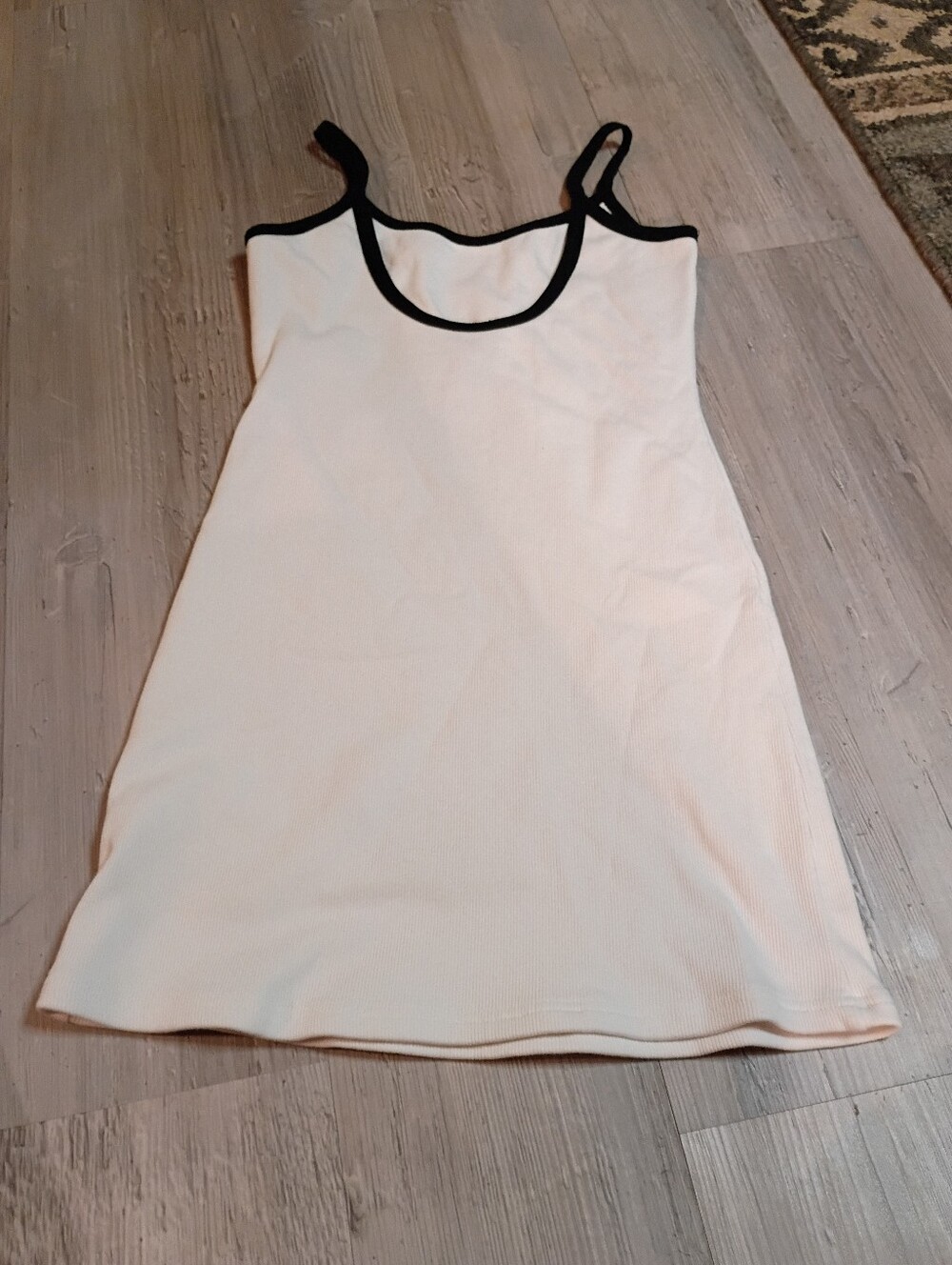 Dress - Picture 4 of 5